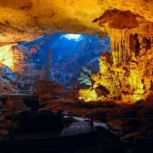 Sung Sot Cave