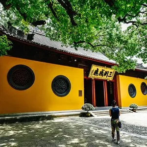 Evening Bell at Nanping Hill / 南屏晚钟